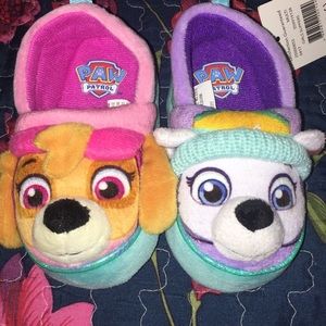 NWT Toddler size 5/6 paw patrol slippers